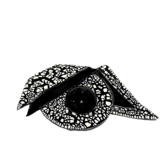 Jewelry - Vintage 80s Ceramic Brooch